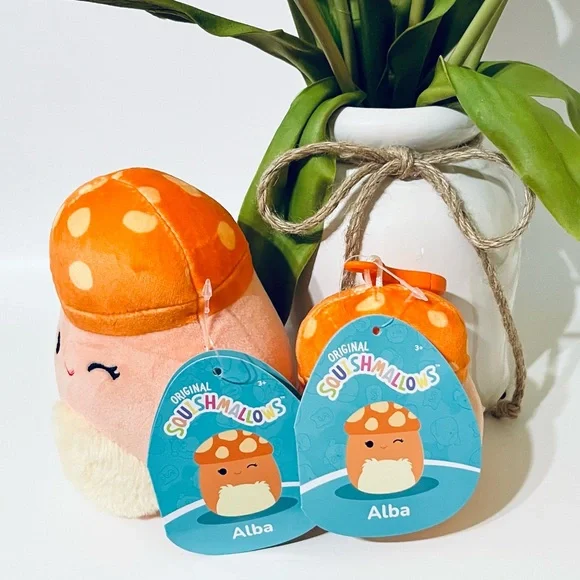 Alba mushroom Squishmallow - Picture 3 of 3